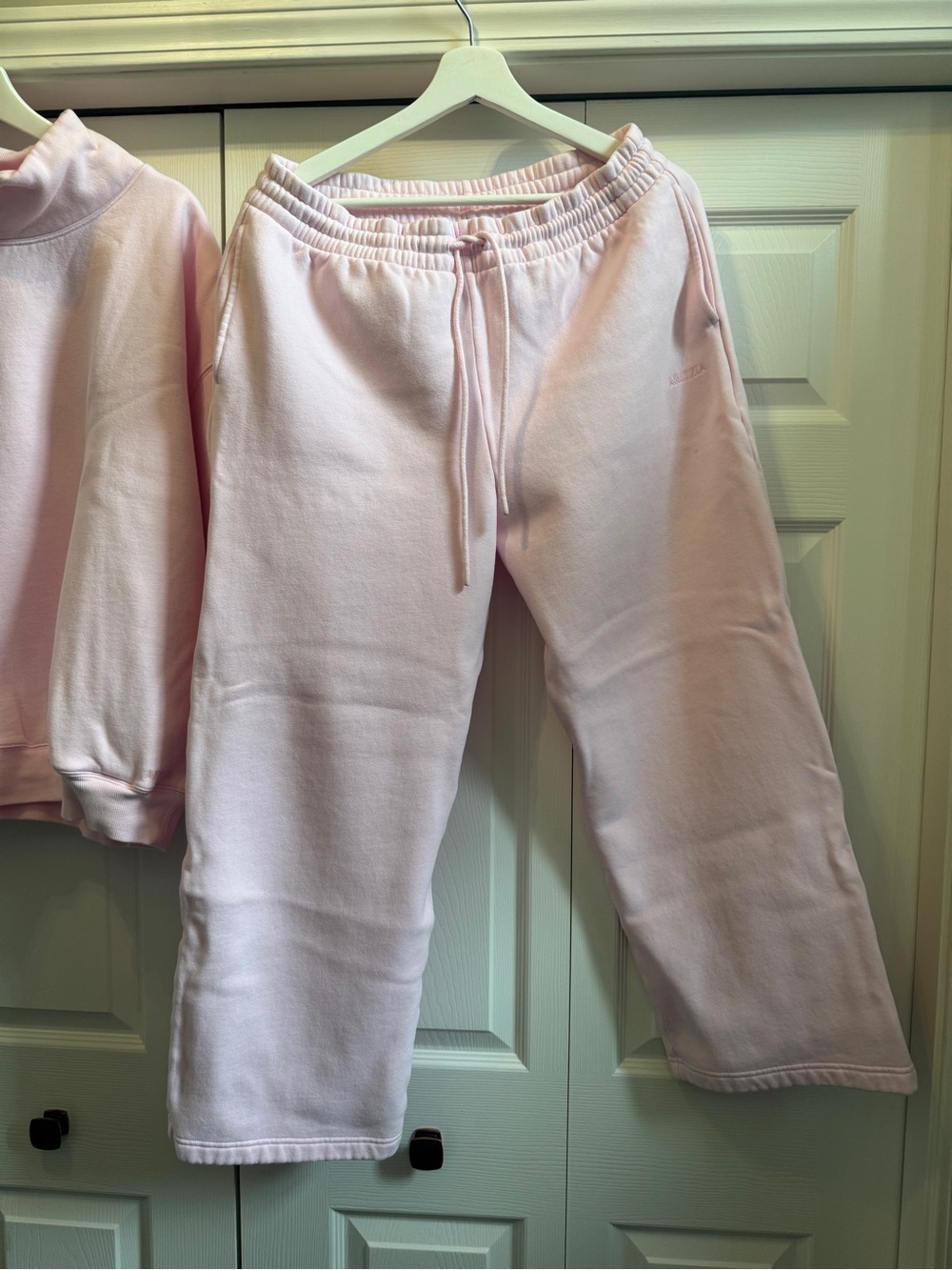 Aritzia Pink Set!   Sweatfleece Wide-Leg Pants and Funnel neck Mega Sweater - Picture 7 of 7